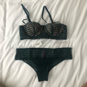Bra and panty set